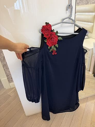 Qadınlar üçün şifon bluz - Rəng: tünd göy - Material: yüngül, axıcı at lalafo.az Qadınlar üçün şifon bluz - Rəng: tünd göy - Material: yüngül, axıcı