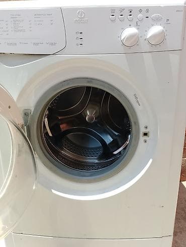 sharp soyuducu servis: Paltaryuyan maşın Indesit, 5 kq, İşlənmiş, Qurutmasız — 2