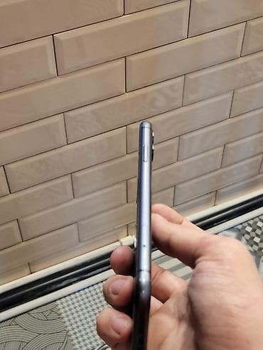 IPhone 11, 64 GB, Qara, Face ID — 5
