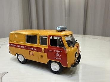 Model avtomobil – UAZ-452 “Qaz Xidməti” (miqyaslı kolleksiya modeli)