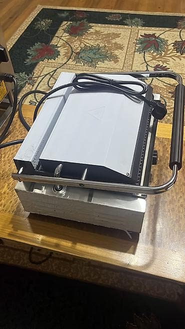 Biznes üçün avadanlıq: Peşəkar iaşə avadanlıqları dəsti 1) Elektrik planşa/gril səthi - — 3