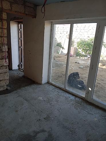 şamaxı a frame evlər: Təsvir: - Həyət evi. Hündür daş hasarla çevrələnmiş, geniş torpaq — 2