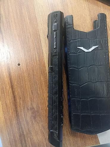Vertu Signature Touch, 4 GB, rəng - Qara, Düyməli — 7