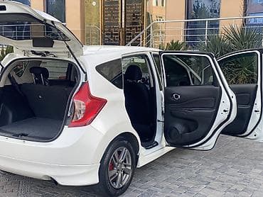 avto satis: Nissan Note (E12) – ağ rəngli, 5 qapılı şəhər hetçbeki Mühərrik və — 8