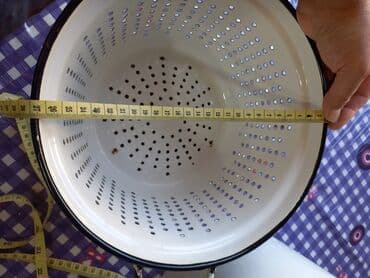 qab qaşiq: Qədimi sovet istehsalı .Yeni .2 li aşsünli şəkildə oldugu kimi.Aşsüzə — 8