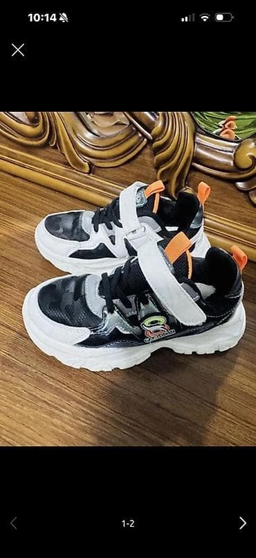 uşaq idman bosonojkaları: Uşaq idman ayaqqabısı - Rənglər: qara-ağ kombinasiyası, narıncı — 1