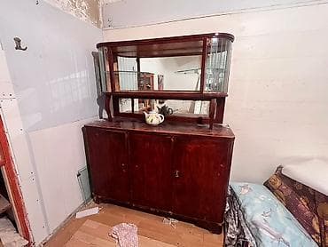 məktəb ləvazimatı: Klassik vitrin-büfe mebeli - Material: ağac (tünd qırmızı/maun — 2
