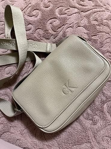bts çanta: Çiyin çantası, Calvin Klein, İşlənmiş — 2