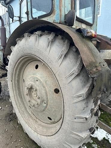 satlıq traktor 82: Traktor MTZ (klassik sovet modeli) - Kabinəli, arxa qoşqu üçün 3 — 4