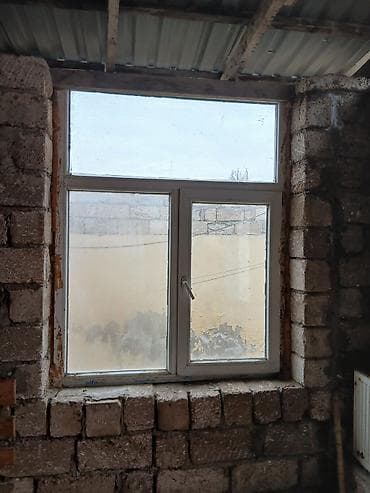 rezin ip: Plastik (PVC) pəncərə bloku - Üç hissəli konstruksiya: yuxarıda sabit — 1