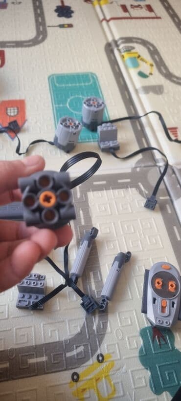 oyuncaq mator: Leqo motor — 4