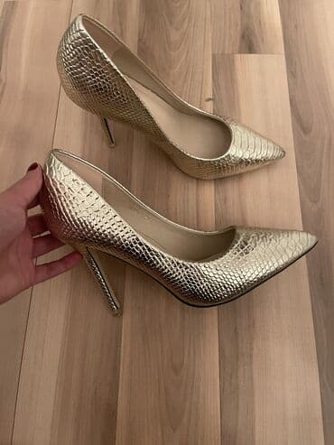 женские золотистые туфли: Tuflilər, Ölçü: 39, rəng - Qızılı, Yeni — 2