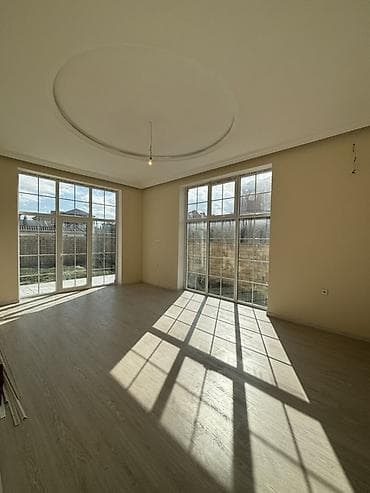 qara qarayev m: 130 kv. m, 3 otaqlı, İşıq — 3