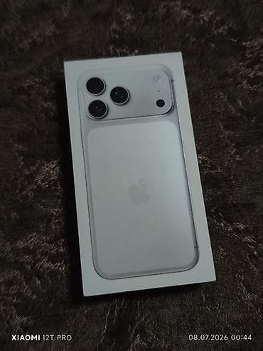 iphon 6 plus: IPhone 17 Pro Max, 512 GB, Gümüşü, Face ID — 1