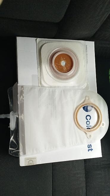 Унитазы для маломобильных людей: Məhsul: Coloplast Alterna urostomiyə torbaları və aksesuarları - — 1