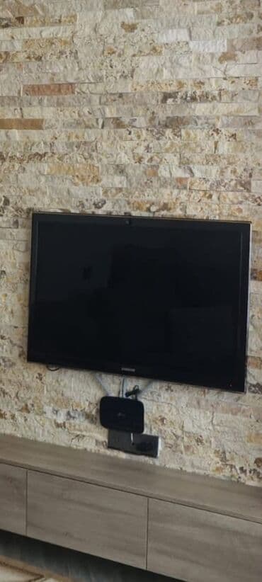 Бытовая техника: Б/у Телевизор Samsung 54" — 2