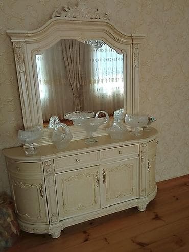 ucuz xalça: Klassik üslubda qonaq otağı vitrini və bufet dəsti - Rəng: krem/ivori — 4