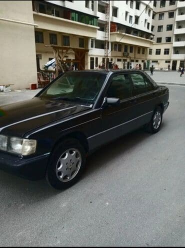 turbo az c class: Mercedes-Benz 190: 2 l | 1993 il Sedan — 3