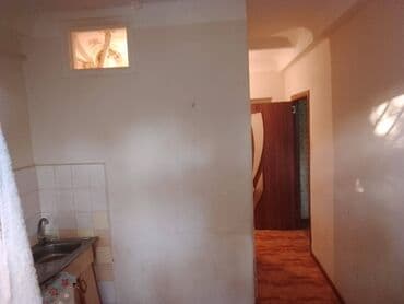 1 ci mikrorayon satilan evler: Bakı, 1 otaqlı, Köhnə tikili, m. Neftçilər, 40 kv. m — 7