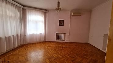 a frame ev tikintisi: 3 mərtəbəli, klassik üslubda layihələndirilmiş fərdi yaşayış evi və — 9