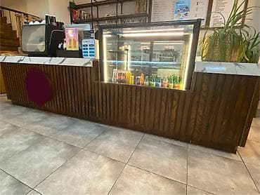 Restoran, kafe avadanlığı: Kafe/bar üçün avadanlıq paketi Tərkib: - 2 qollu peşəkar espresso — 4