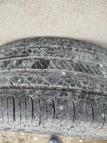 avto kar: 4 ədəd disklə birlikdə təkər komplekti. Xüsusiyyətlər: - Disklər — 4