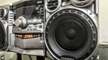 sağ qulaqda ses: JVC Original maldı 2 Basovikli Kalonkası var Güclü Səs Effektinə — 5