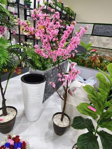 Süni dekorativ çiçək ağacı – çəhrayı çiçəklərlə - Realistik dizayn