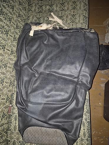 heyet ucun oturacaqlar: Avtomobil oturacaq üzlüyü dəsti - Material: parça + süni dəri — 8