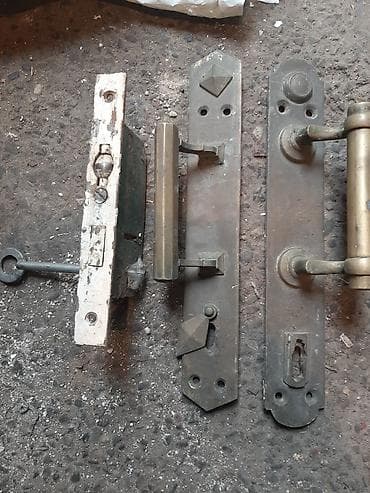 qapi zamok: Antik qapı dəstəyi və kilid dəsti Tam iwlekdi,he's problemi yoxdu — 2