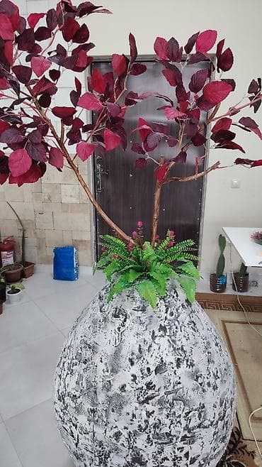 ev ucun aboylar: Dekorativ böyük kompozisiya – süni ağac və daş effektli iri vaza - — 2