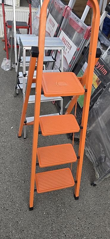 rezin pol: Dörd pilləli məişət nərdivanı - Tip: qatlanan, dayaqlı məişət — 3