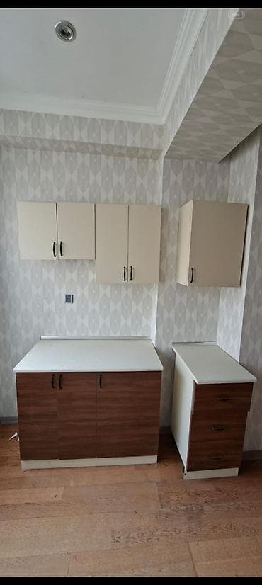 Mətbəx mebeli 120 azn ideal vəziyyətdədi ünvan Əhmədli Nəzrin