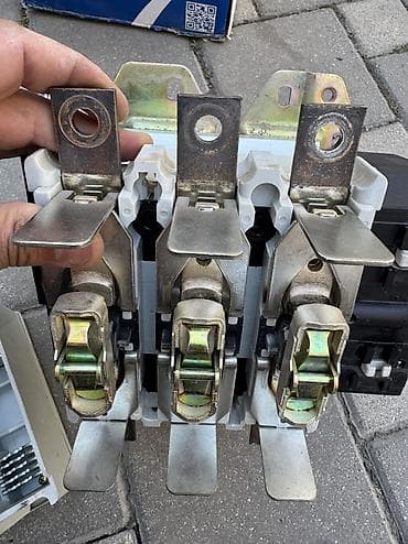 Ev və bağ: Chint 400 amperlik kontaktor,az istifade olunub,anbarda qalmış — 3