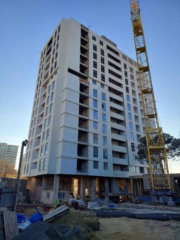 yeni günəşlidə 3 otaqlı ucuz bina evləri: 3 otaqlı, Yeni tikili, m. Qara Qarayev, 128 kv. m — 1