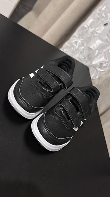 krosovka: Rəng - Qara Krossovkalar, Adidas, Ölçü: 29, Uniseks — 7