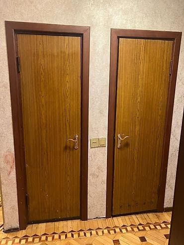 Pulsuzdu,kim isteyir elaqe saxlayib gelib goture biler,qapilar