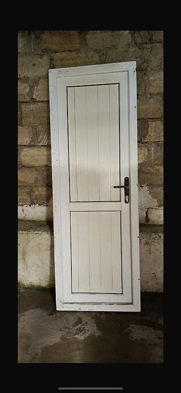 Plastik qapi 210/75sm
70azn
Badamdar 1928 leli