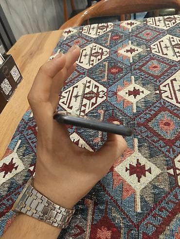 IPhone 7, 128 GB, Qara