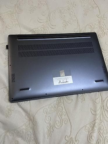 samsung galaxy a101: Huawei noutbuk - Korpus: metalik boz rəng, yığcam və nazik dizayn - — 3