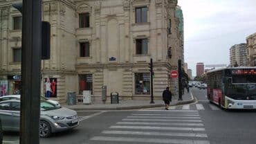 hezi aslanov kiraye obyekt: Gənclik metrosuna yaxin donər evi ayi 1500azn hazir icarəyə verilir — 3