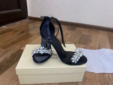 qara mokasinlər: Ölçü: 37, rəng - Qara, Yeni — 1