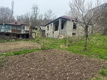 🏠 Köhnə ev (tam hazır): 	•	3 otaqlı 	•	2 geniş balkon 	•	Mətbəx, hamam