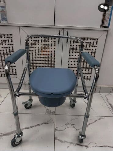 унитаз для инвалидов переносной: Təkərli və tənzimlənən hündürlüklü bu oturacaq, xəstə karşok unitaz — 1