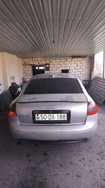 hyundai r220lc 9s: Audi A6: 1.9 l | 2000 il Sedan — 4