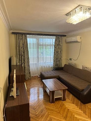 kafe icare: Yasamal rayonu, İnşaatçılar metrosu yaxınlığı, Yasamal parkının — 2