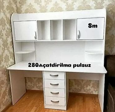 Ağ rəngli geniş iş masası və üst modul - Üst hissə: İki qapalı dolab