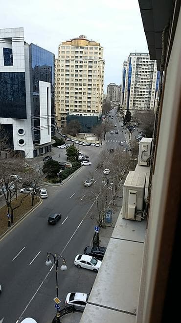 Парикмахеры: 📢 PREMİUM OFİS KİRAYƏ – 28 MAY (Medikal Plaza üstü) 🏢 Fəaliyyətdə olan — 1