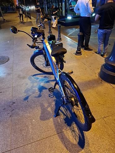 Elektrik velosipedlər: İşlənmiş Elektrik velosipedi 28", sürətlərin sayı: 7, 250 Vt, Ünvandan götürmə — 2