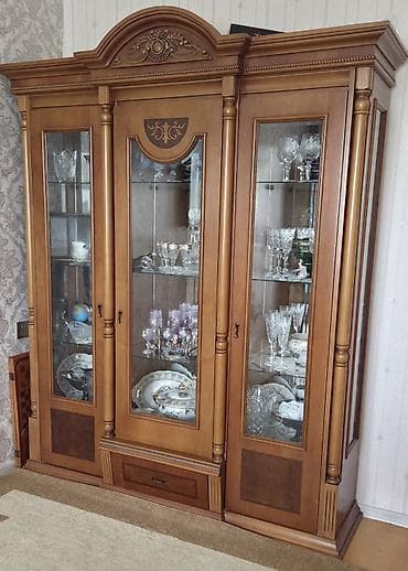 mebler: Malaziya mebeli
Qorka və bar
Satlir 290
Çox ağır maldı
Ünvan Hövsan — 2
